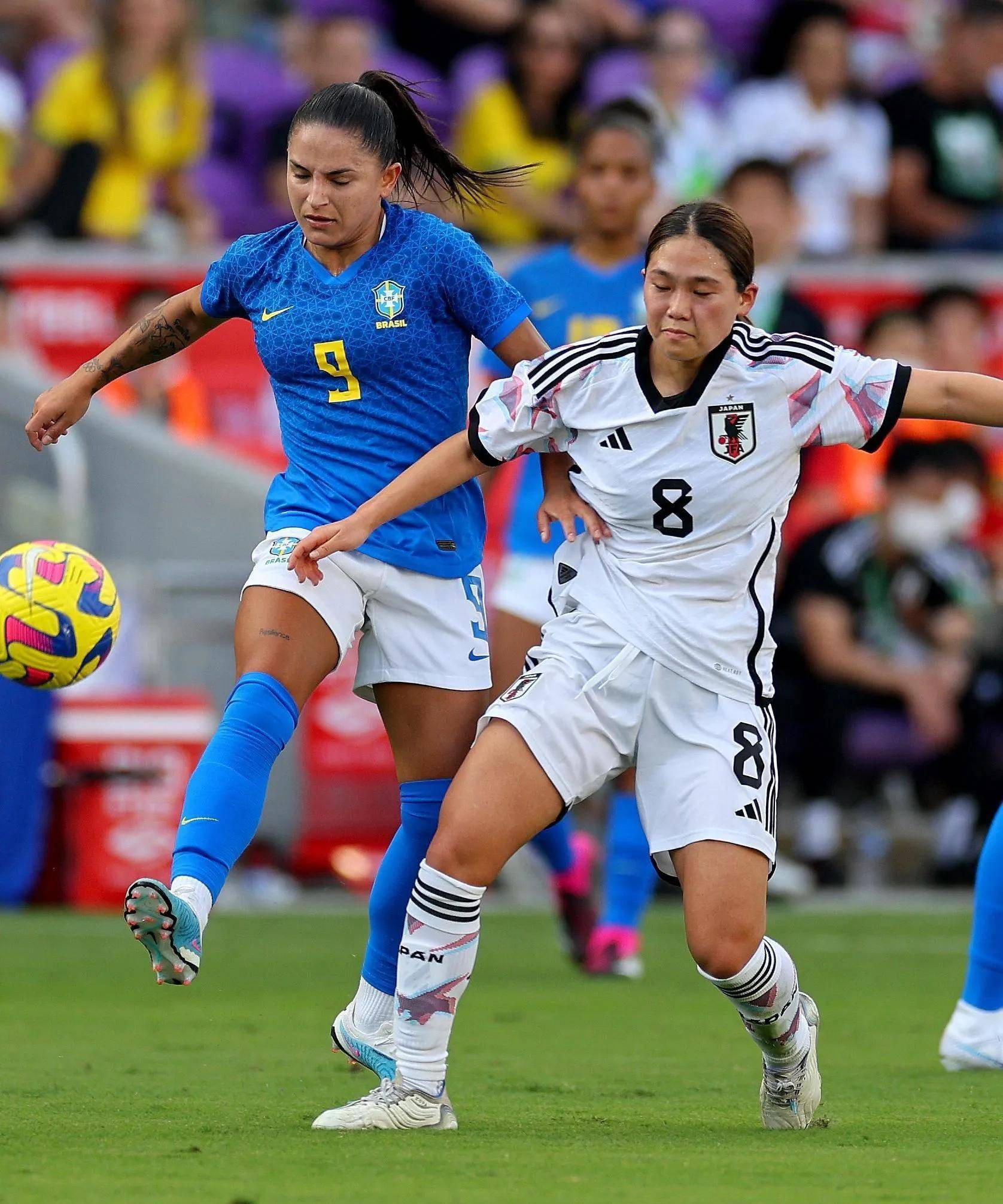 韩国队完胜日本队,安赛龙扛起全队 韩国队完胜日本队,安赛龙扛起全队