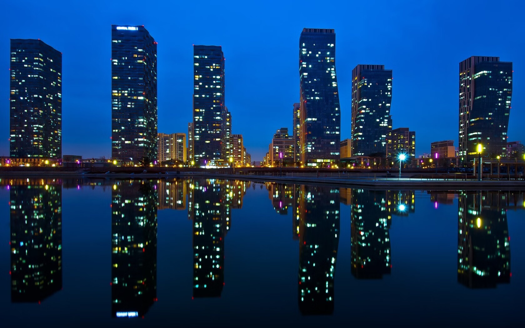 冰川裂痕处，基米希的黄金右脚